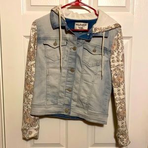 WallFlower Authentic Denim Jean Jacket Size M